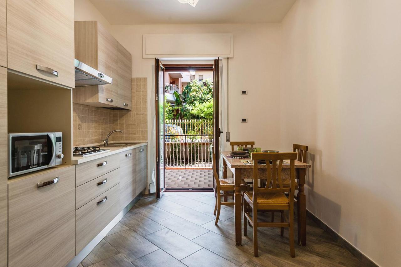 Lemon Tree Apartments By Wonderful Italy ジャルディーニ・ナクソス エクステリア 写真