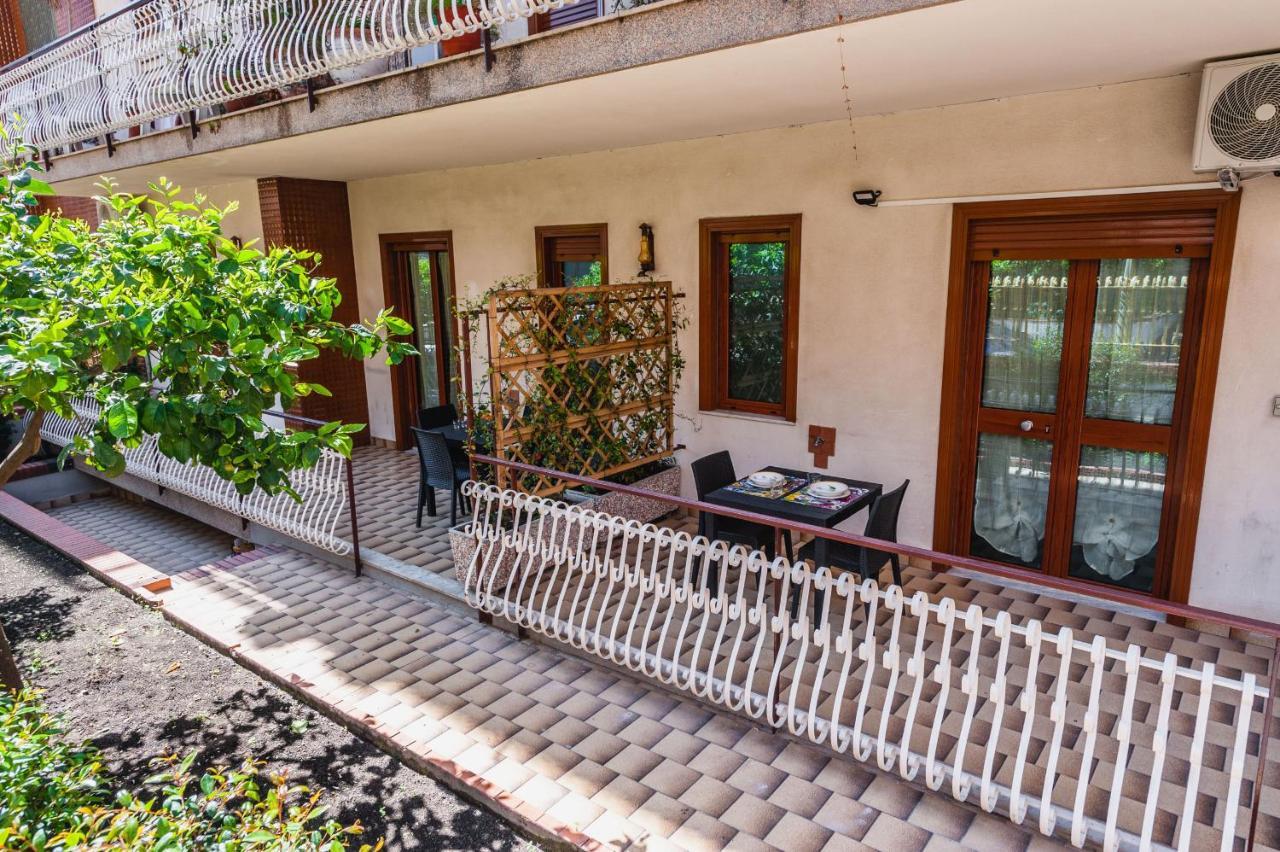 Lemon Tree Apartments By Wonderful Italy ジャルディーニ・ナクソス エクステリア 写真